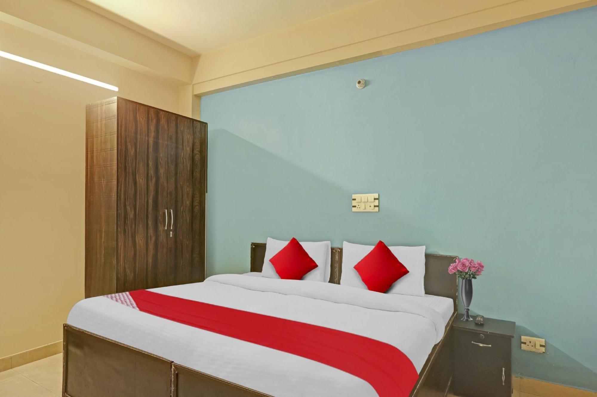 Hotel O A.K Palace New Delhi Exterior photo